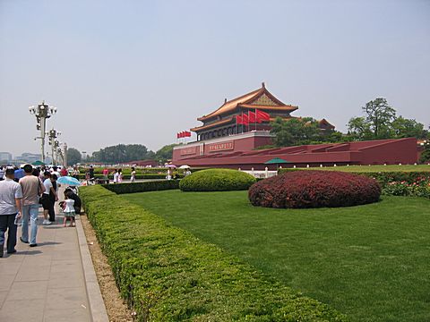 Peking - Tor des Himmlischen Friedens (Tiananmen)