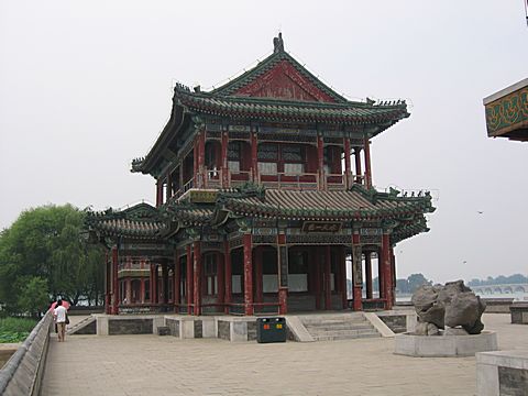 Peking - Sommerpalast - West Causeway