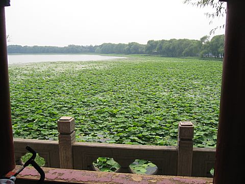 Peking - Sommerpalast - West Causeway