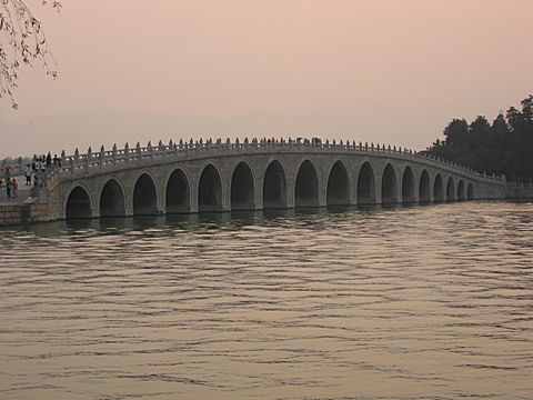 Peking - Sommerpalast - 17-Bogen-Brücke