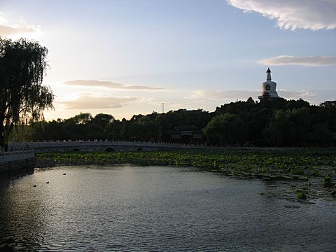 Peking - Bei Hai Park - Sonnenuntergang