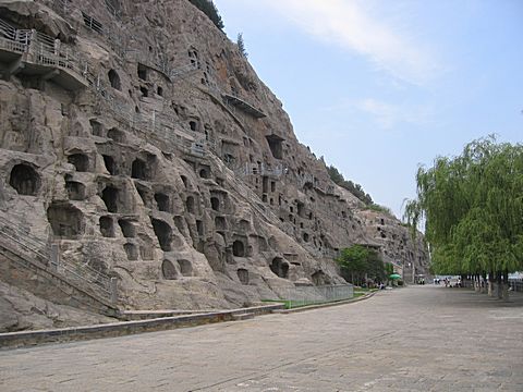 Luoyang - Longmen Caves