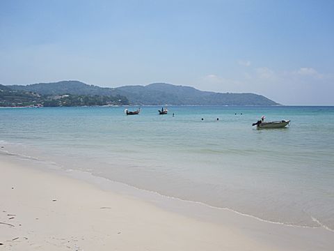 Kata Yai Beach