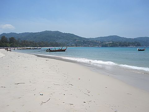 Kata Yai Beach