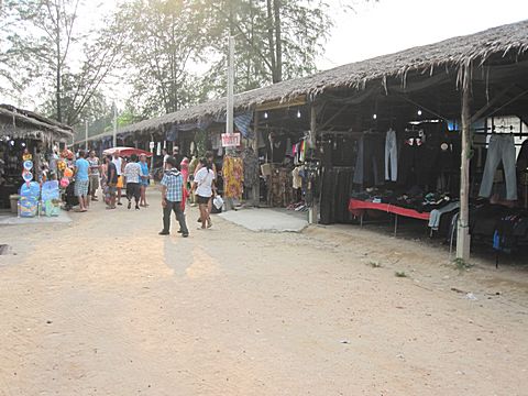 Bang Niang Market